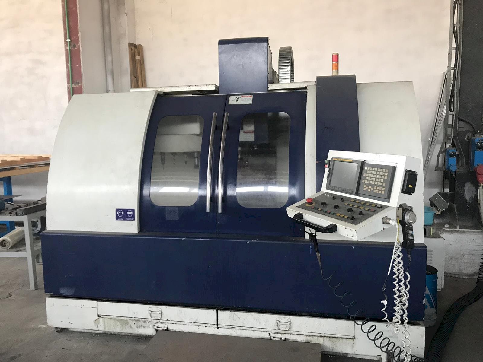 Vooraanzicht  van Euma Spinner CAMS 200  machine