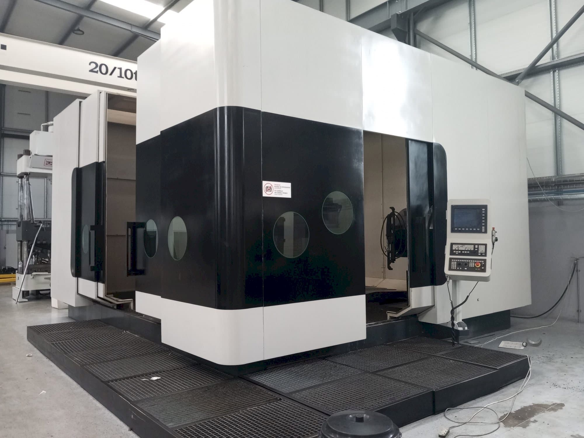 Vooraanzicht  van CHETO 3000  machine