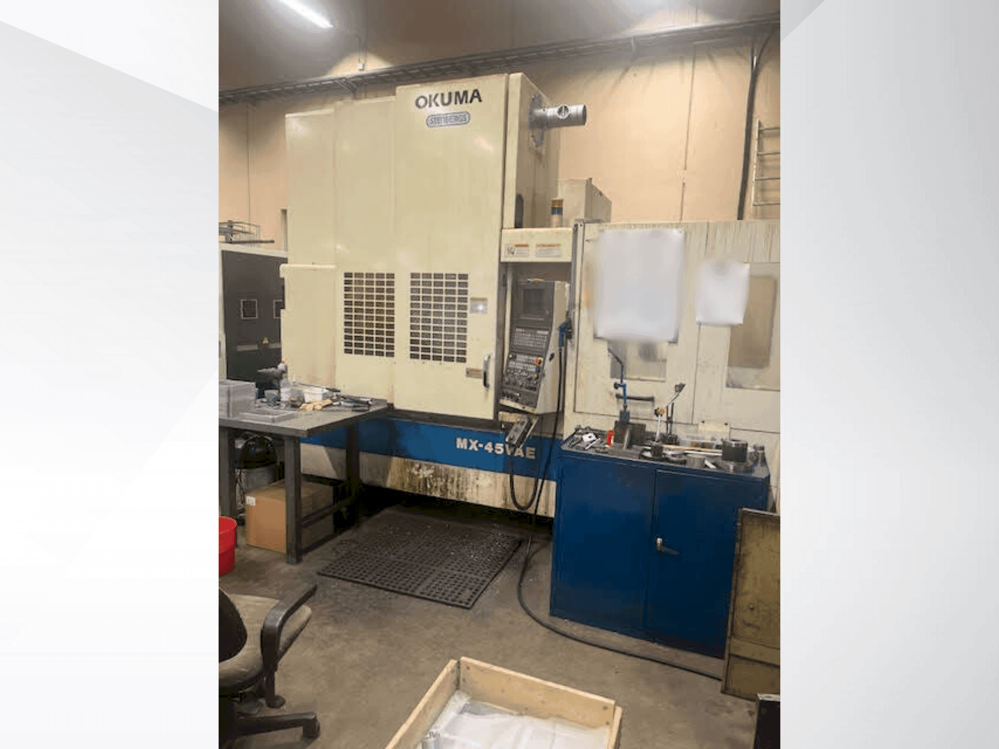 Vooraanzicht  van Okuma MX-45VAE  machine