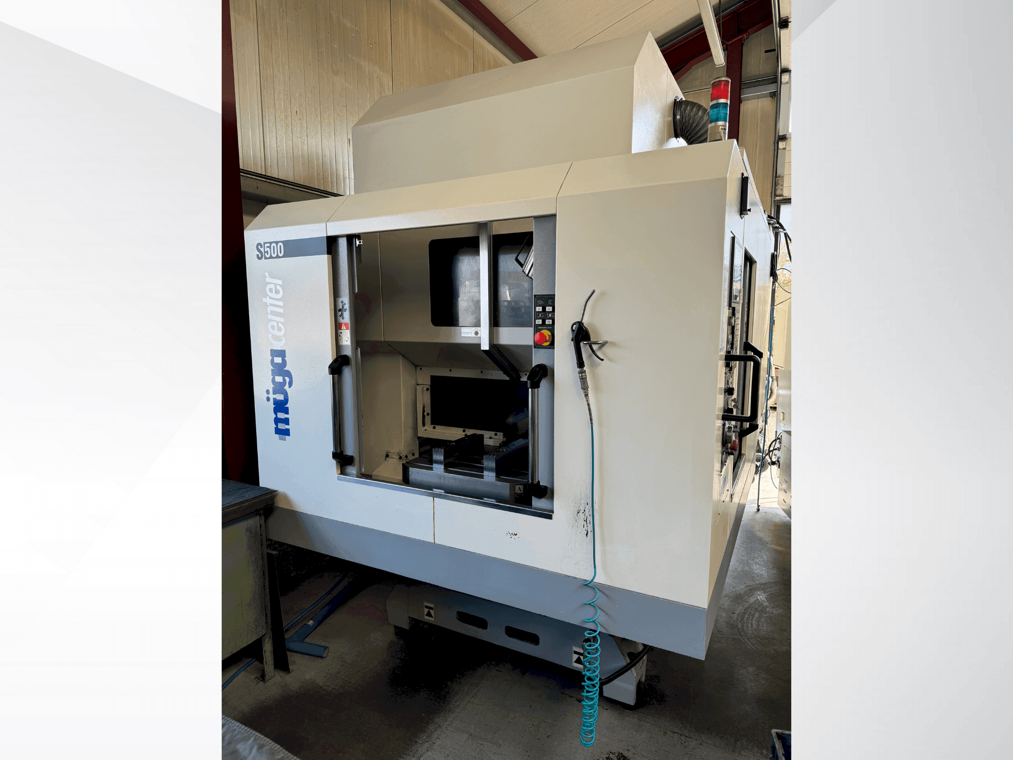 Vooraanzicht  van Muga S500  machine