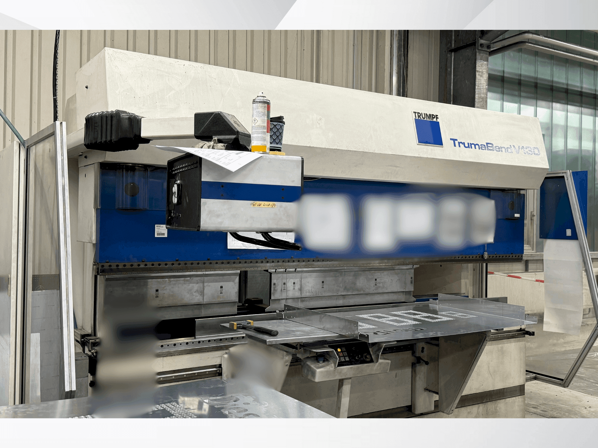 Vooraanzicht  van TRUMPF TrumaBend V130  machine