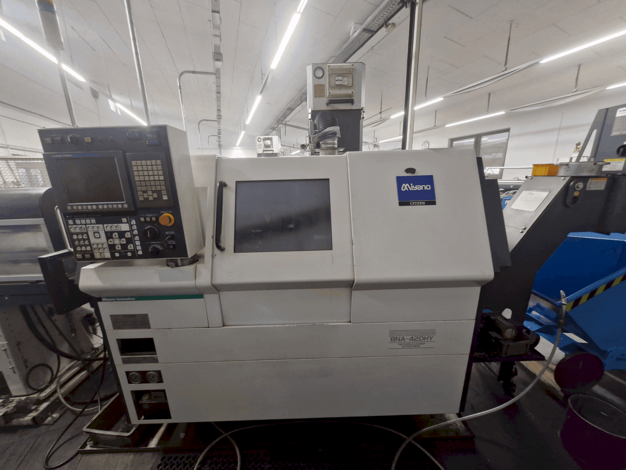 Vooraanzicht  van Miyano BNA-42DHY  machine