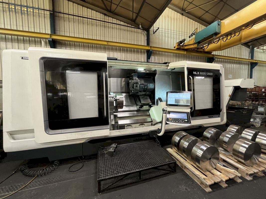 Linkerzijdeaanzicht  van DMG MORI NLX 6000 | 2000  machine