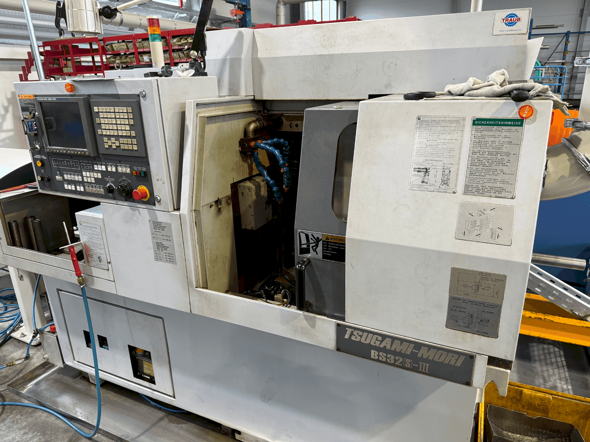 Vooraanzicht  van TSUGAMI Mori B32(S)-III  machine