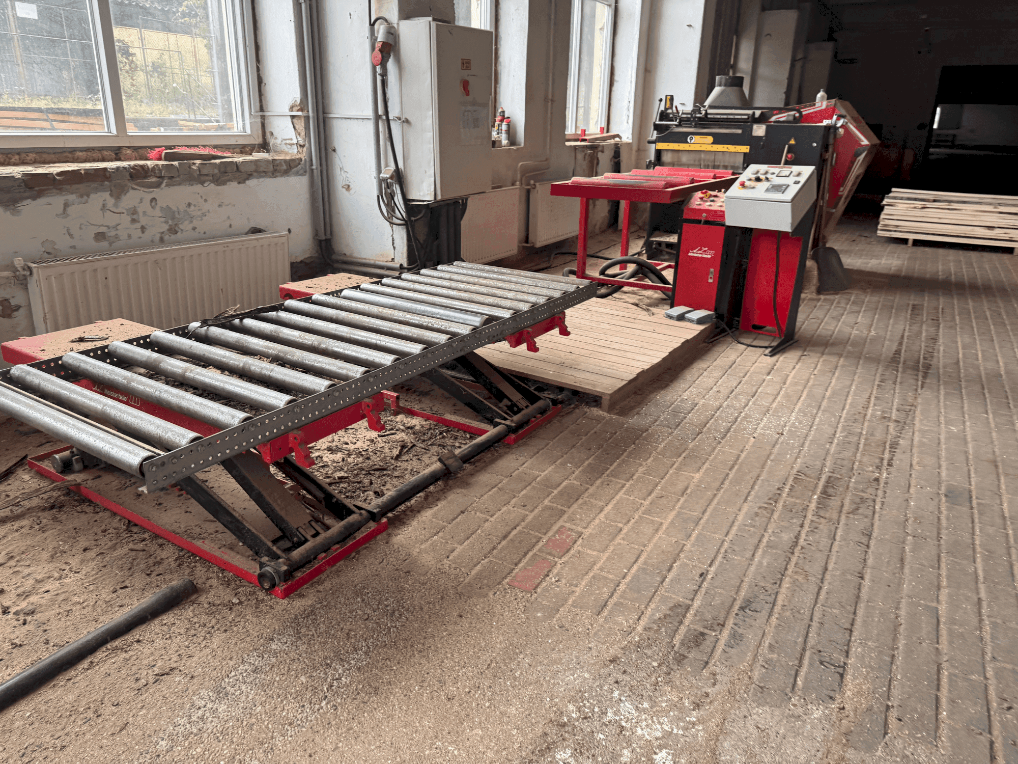 Vooraanzicht  van WRAVOR Multirip 750 20-100  machine