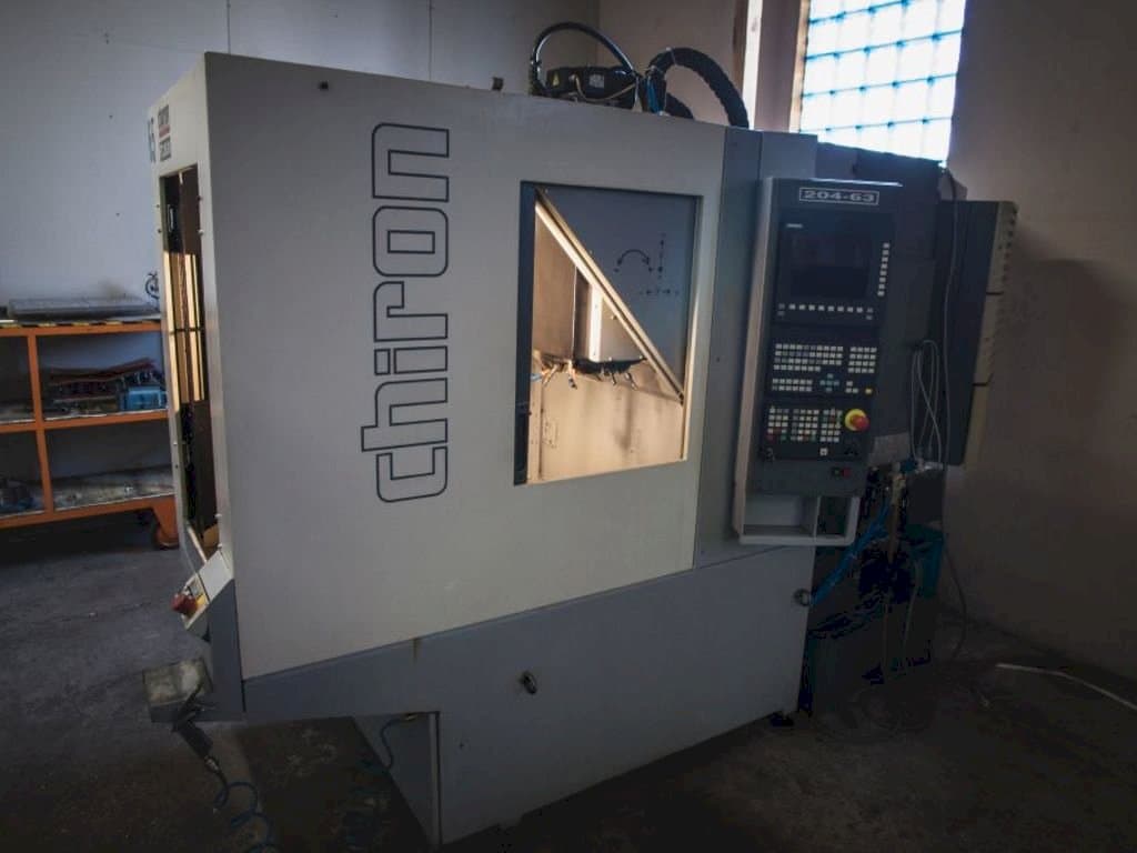 Vooraanzicht  van CHIRON FZ 08 W  machine