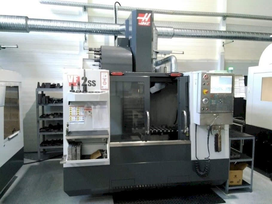 Vooraanzicht  van HAAS VF2 SS  machine