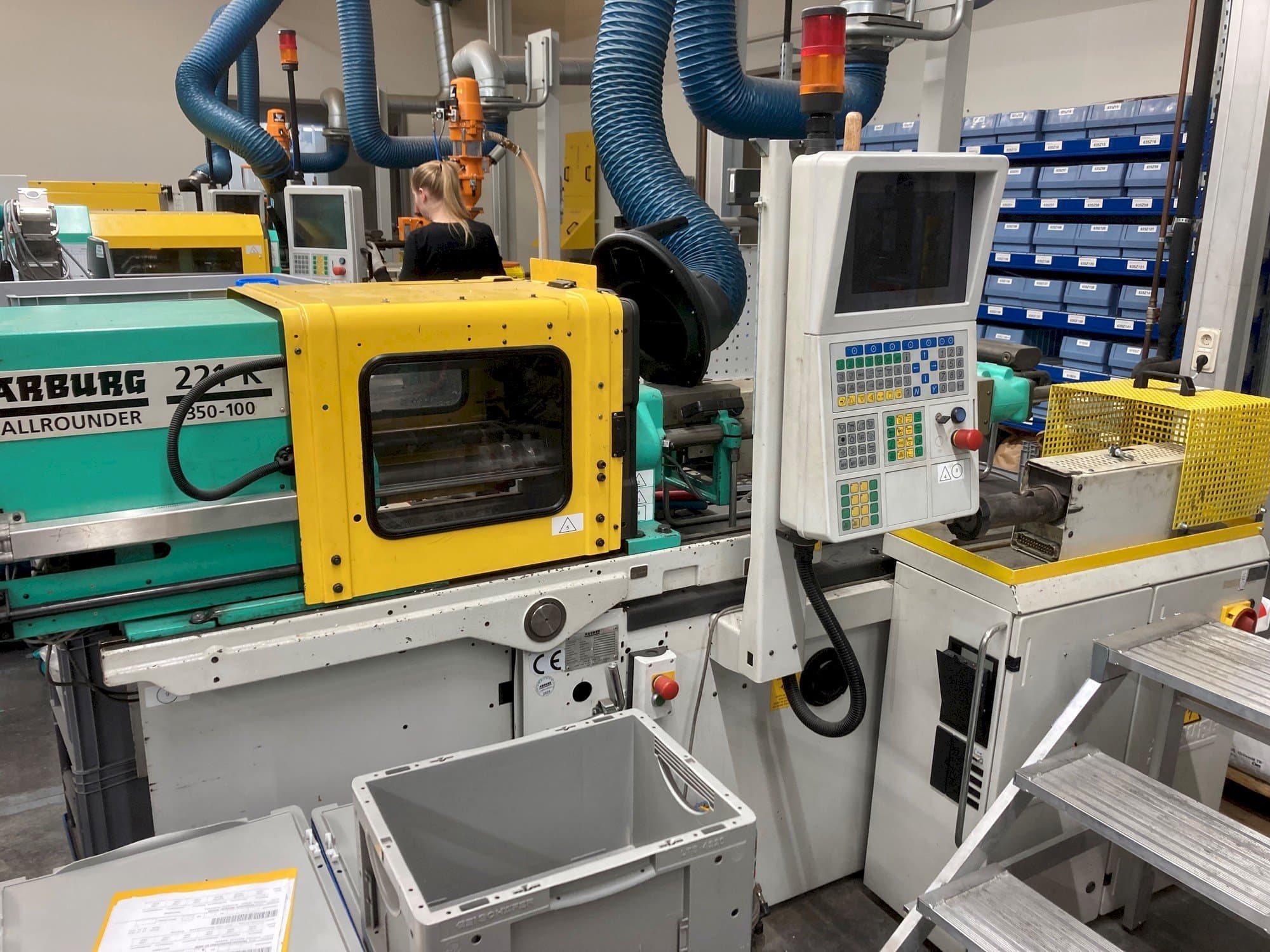 Vooraanzicht  van Arburg 221 K 350-100U  machine