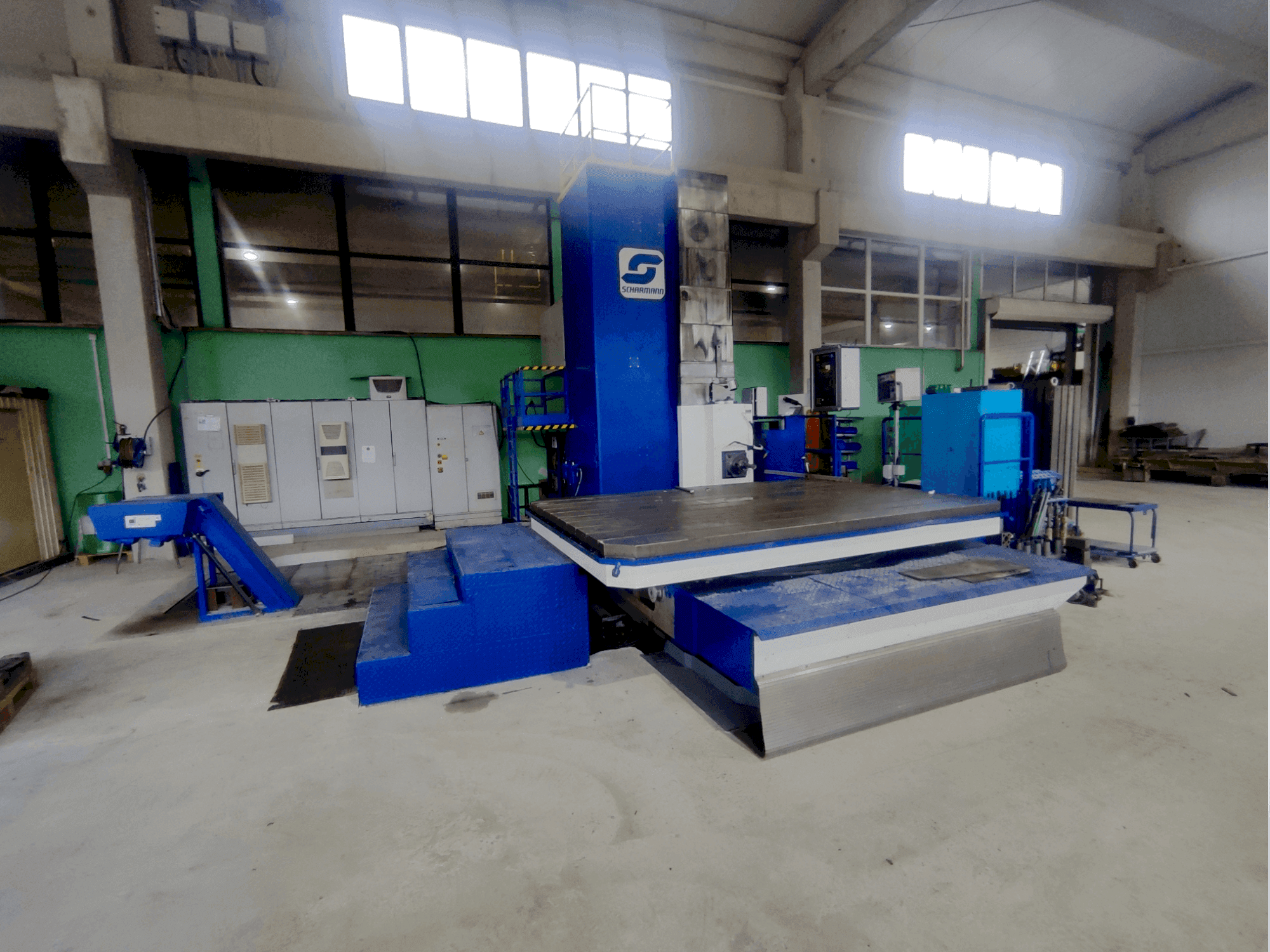 Vooraanzicht  van DÖRRIES SCHARMANN Heavycut 1.1  machine