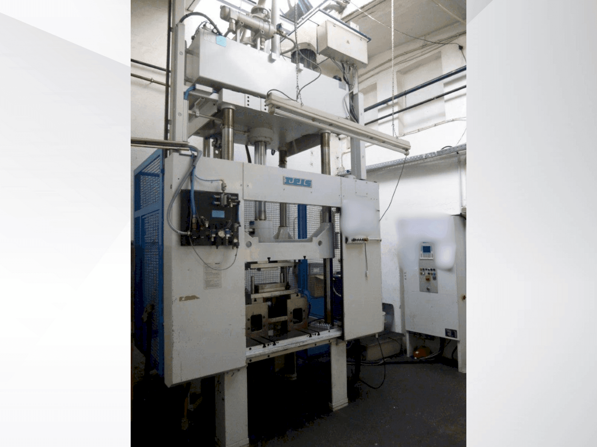 Vooraanzicht  van Reis SEP10-30 DIII  machine