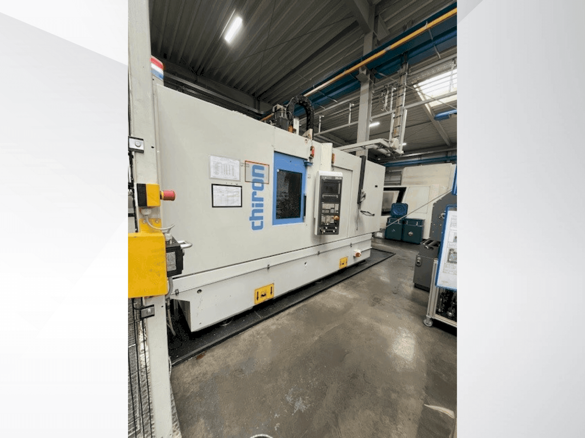 Vooraanzicht  van CHIRON DZ18W  machine