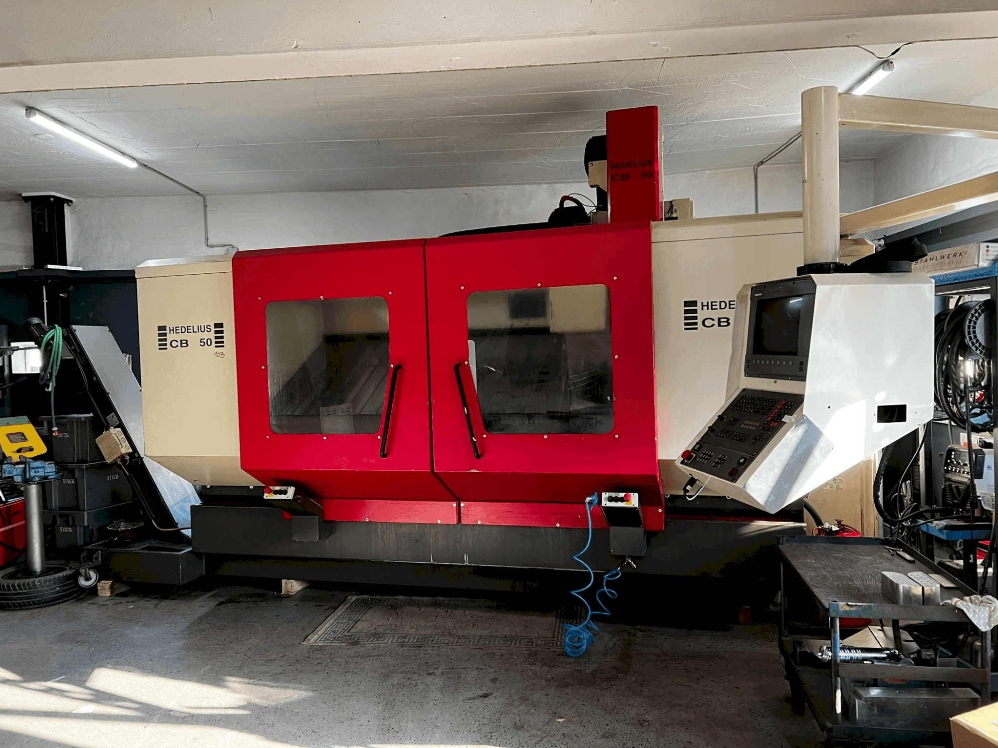 Vooraanzicht  van HEDELIUS CB 50  machine