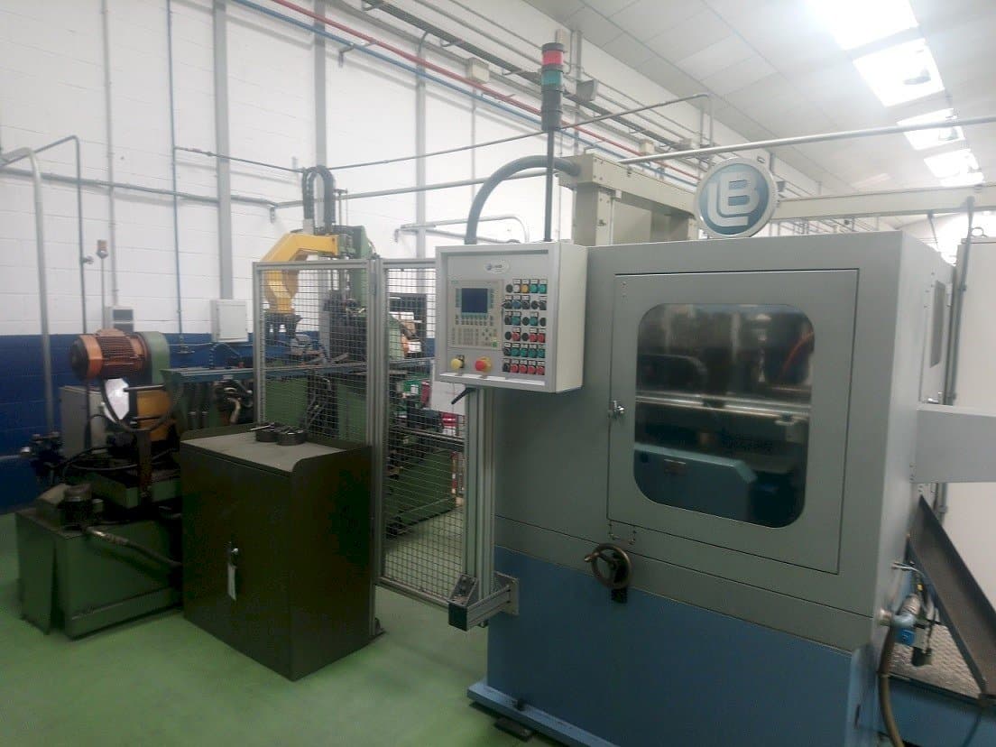 Vooraanzicht  van Lanbi									 Lanbi  machine