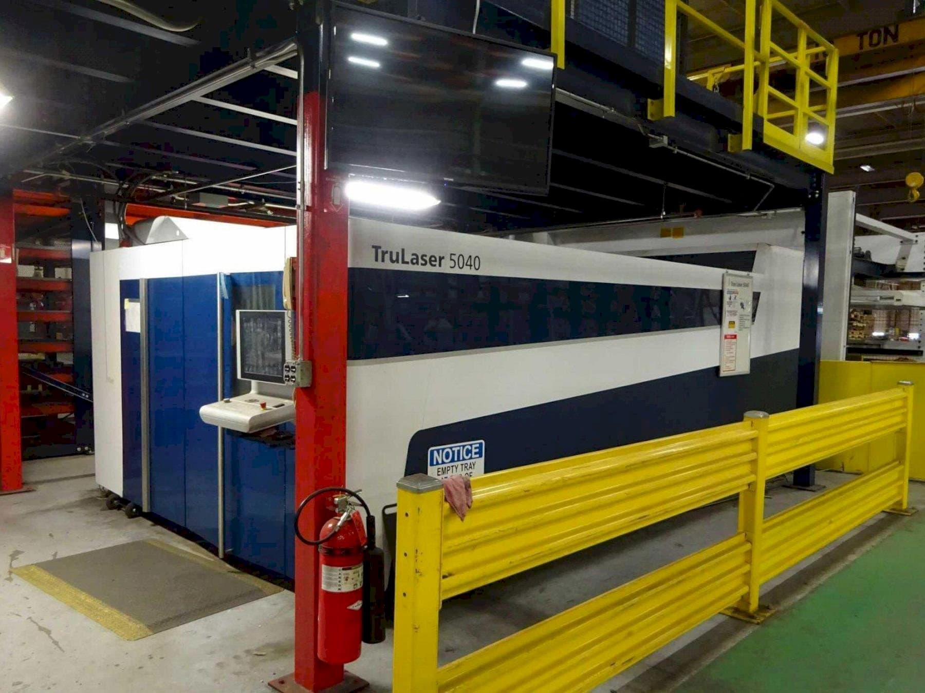 Vooraanzicht  van Trumpf TruLaser 5040 Fiber  machine