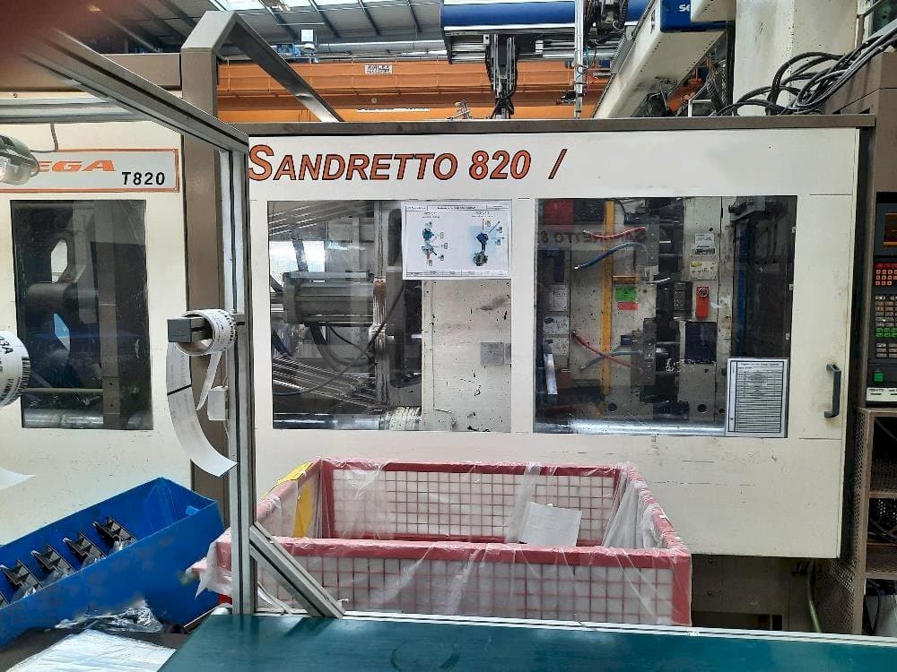 Vooraanzicht  van SANDRETTO 820/6434  machine
