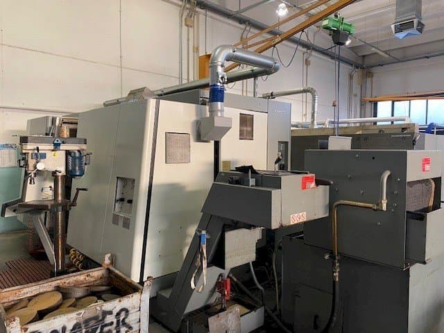 Vooraanzicht  van Gildemeister GMX200  machine