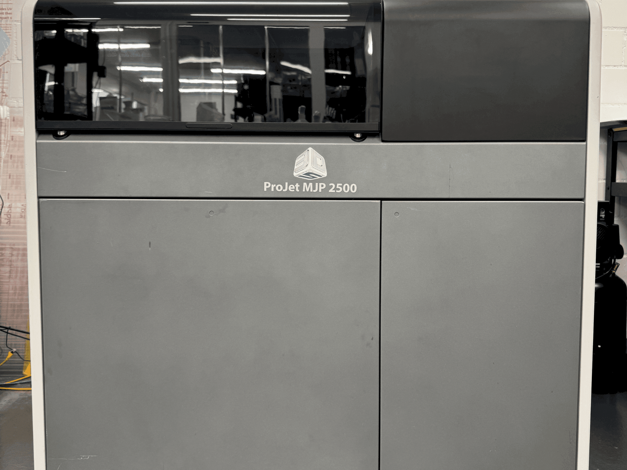 Vooraanzicht  van STEINER Projet MJP 2500 Plus  machine