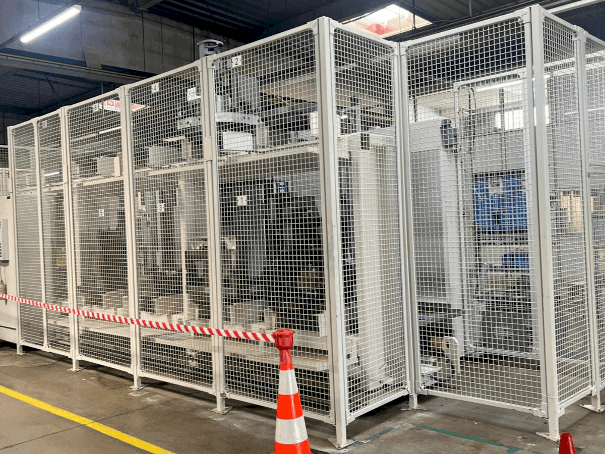 Vooraanzicht  van HELLER MCH 250  machine