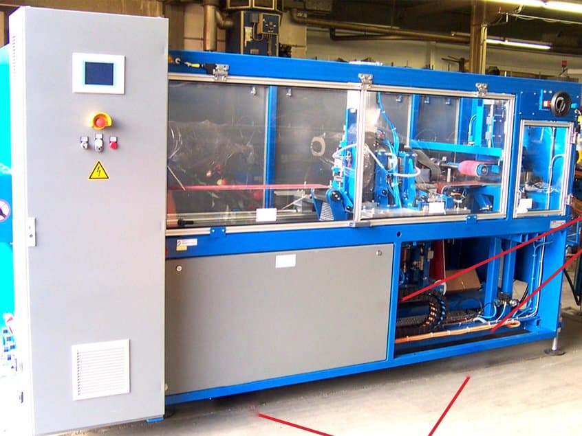 Links zicht  van BASTON TSQ-P-503-S-100 machine