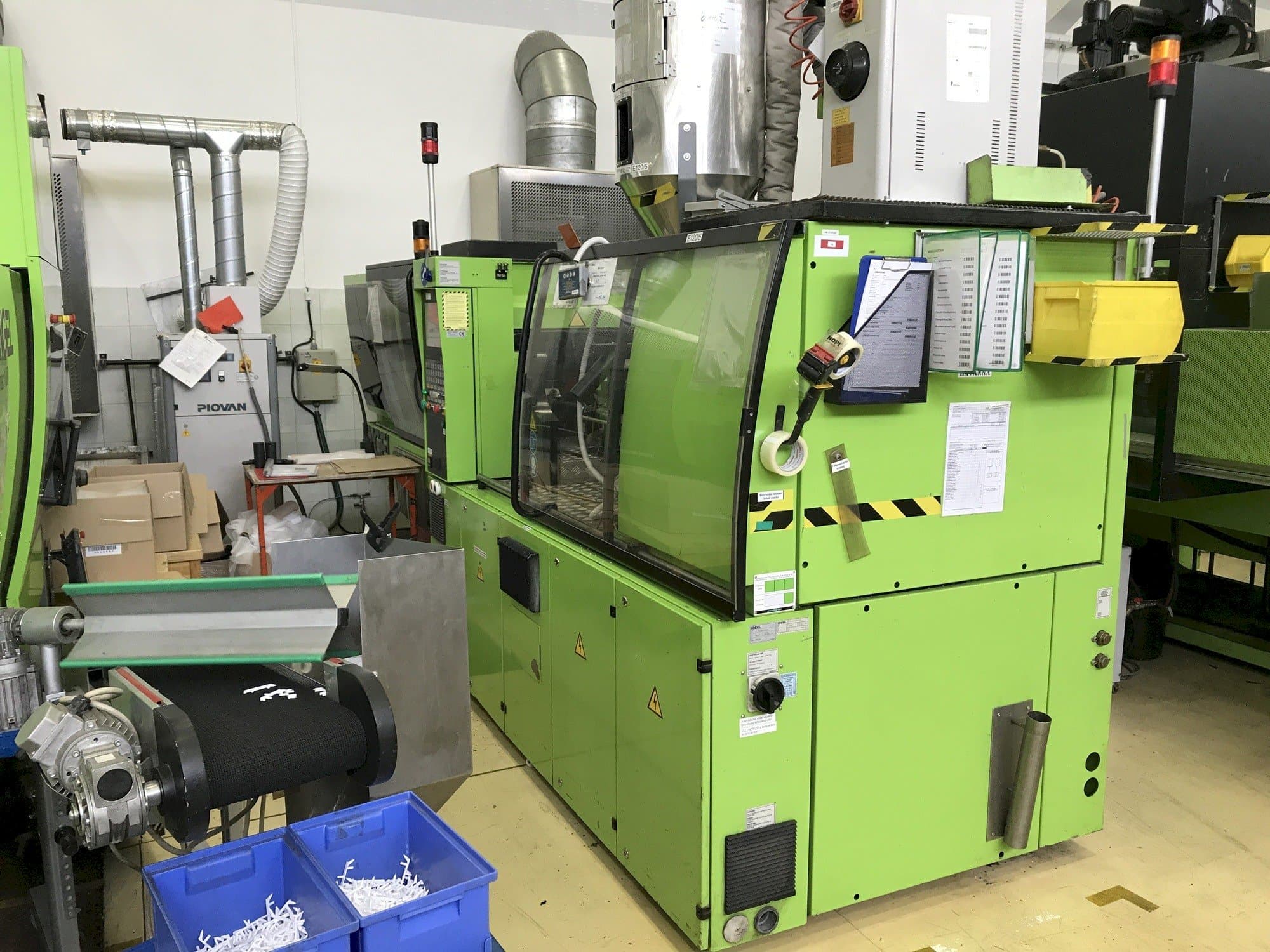 Vooraanzicht  van ENGEL VC 500/120 Focus  machine