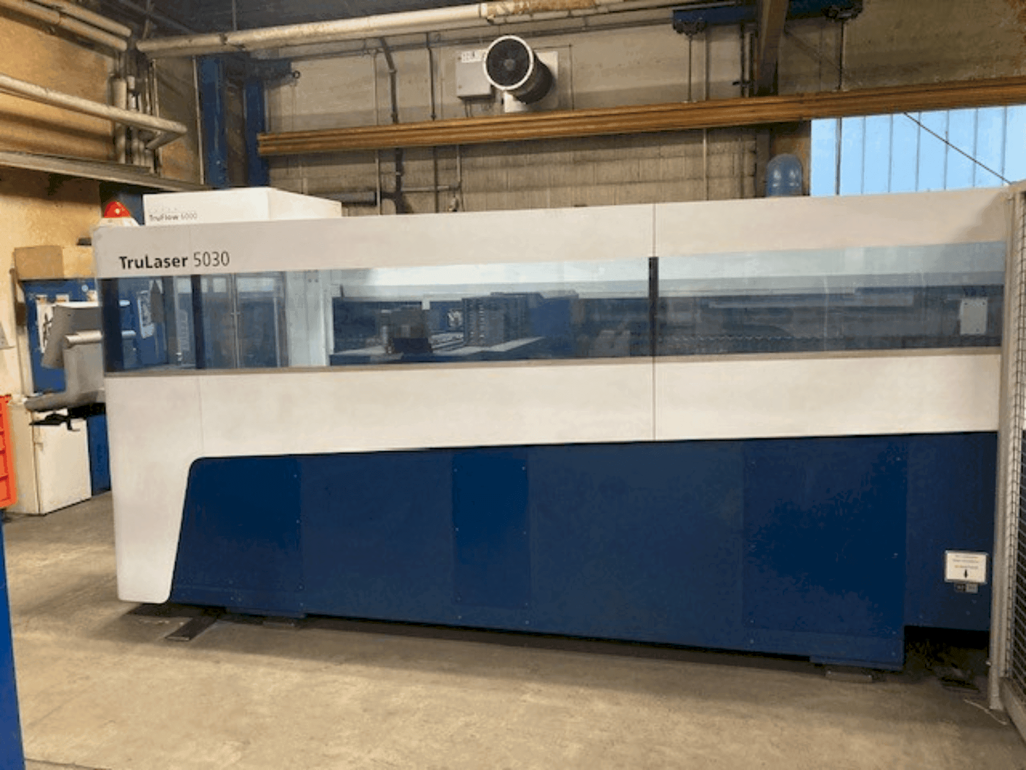 Vooraanzicht  van TRUMPF TruLaser 5030 (L52)  machine