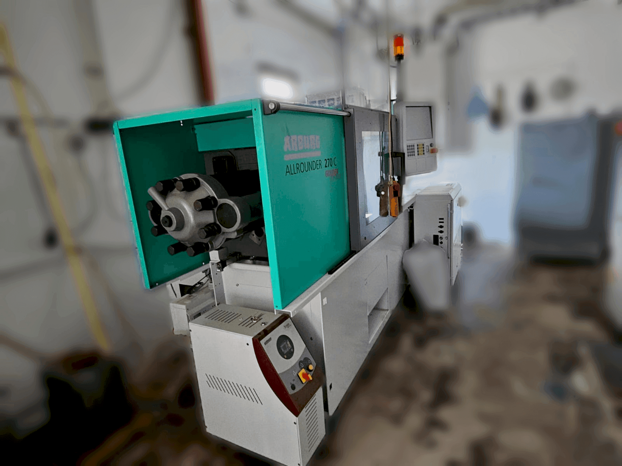 Zijaanzicht  van Arburg 270 C 400-70 Golden Edition  machine