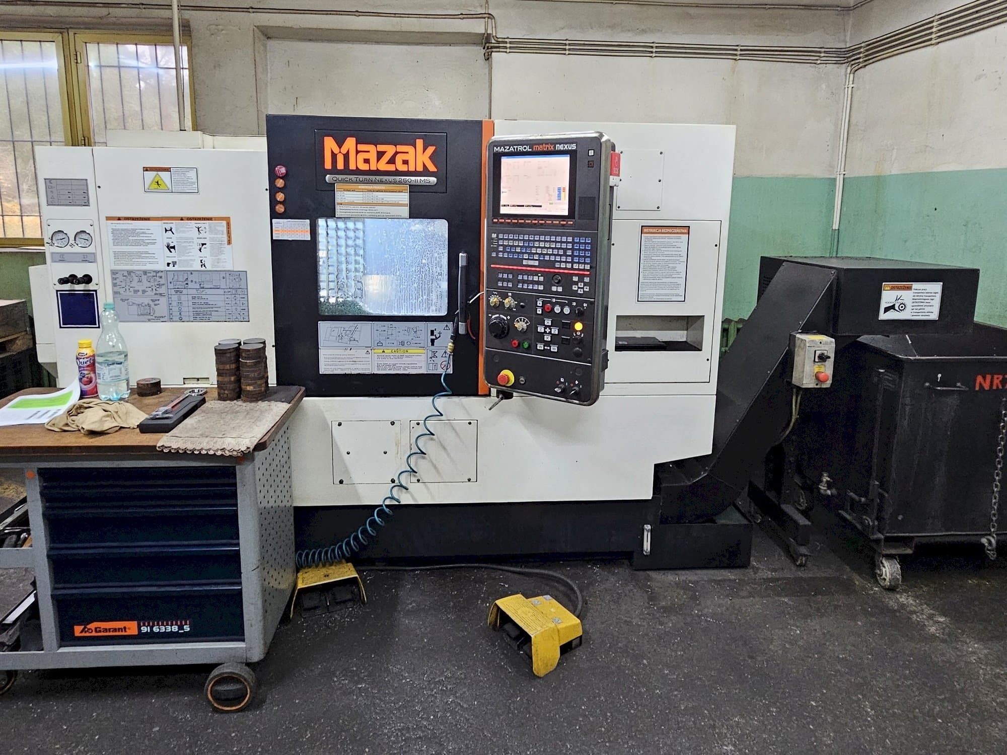 Vooraanzicht  van Mazak Quickturn Nexus 250-II MS  machine