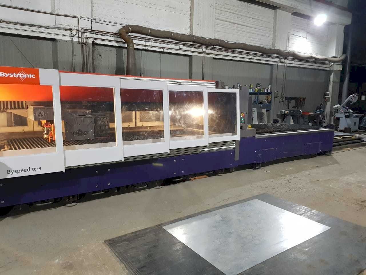 Vooraanzicht  van Bystronic BySpeed 3015  machine