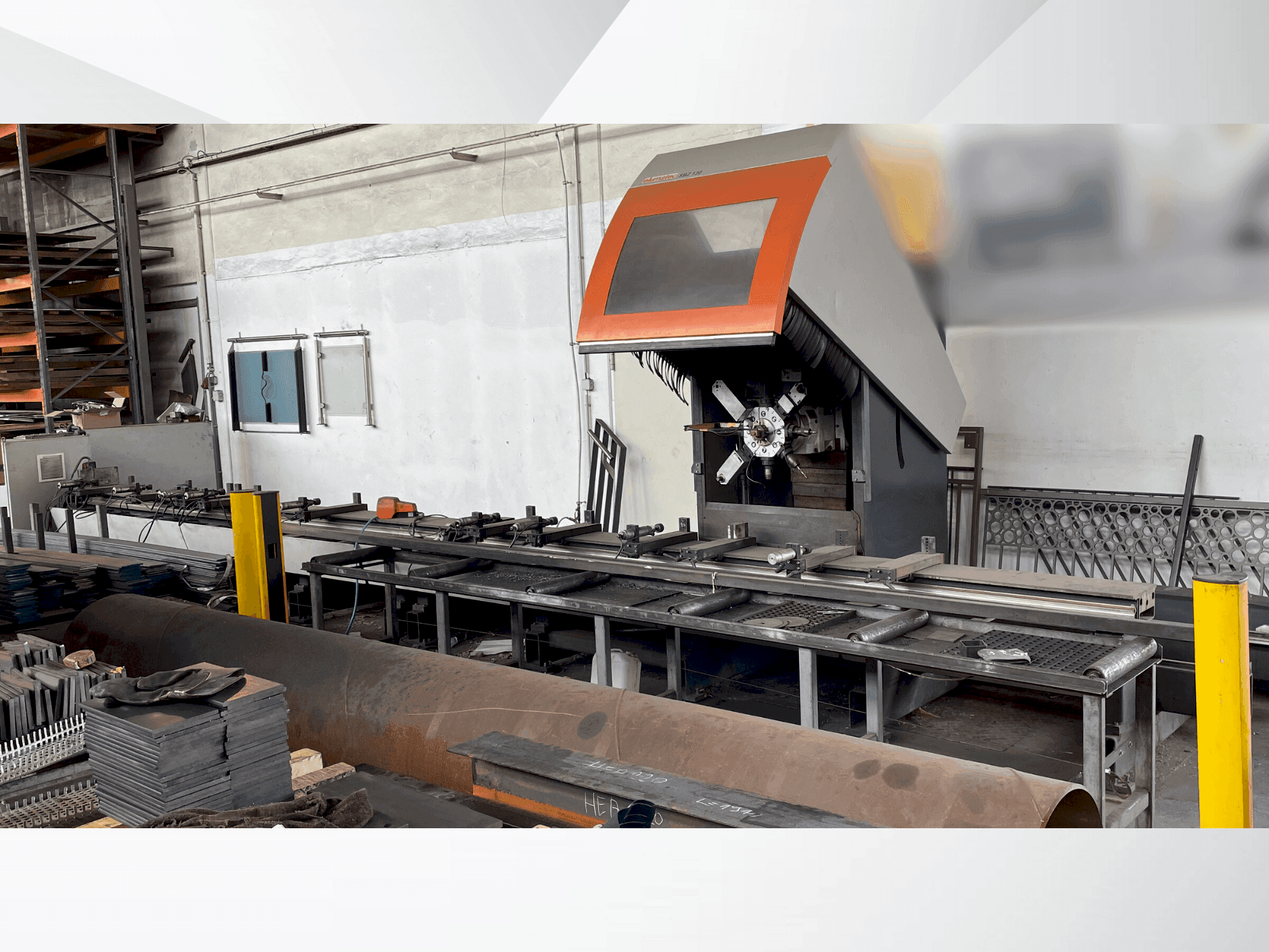 Vooraanzicht  van Elumatec SBZ 130  machine