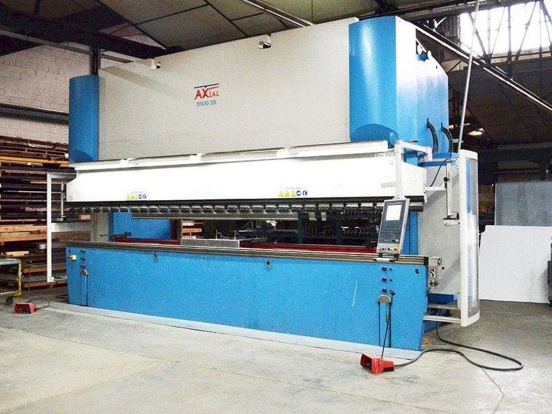 Vooraanzicht  van Axial SYNCRO 356  machine