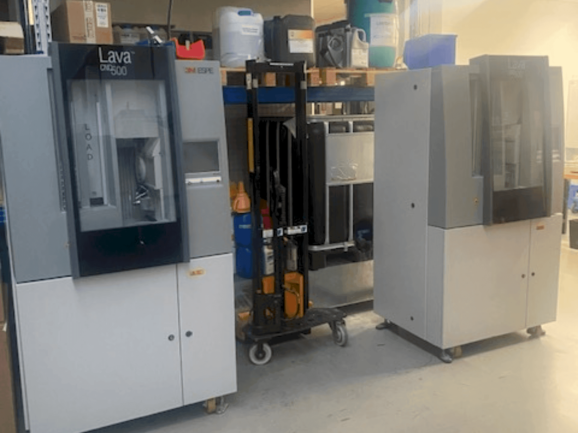 Vooraanzicht  van ESPE LAVA CNC 500  machine