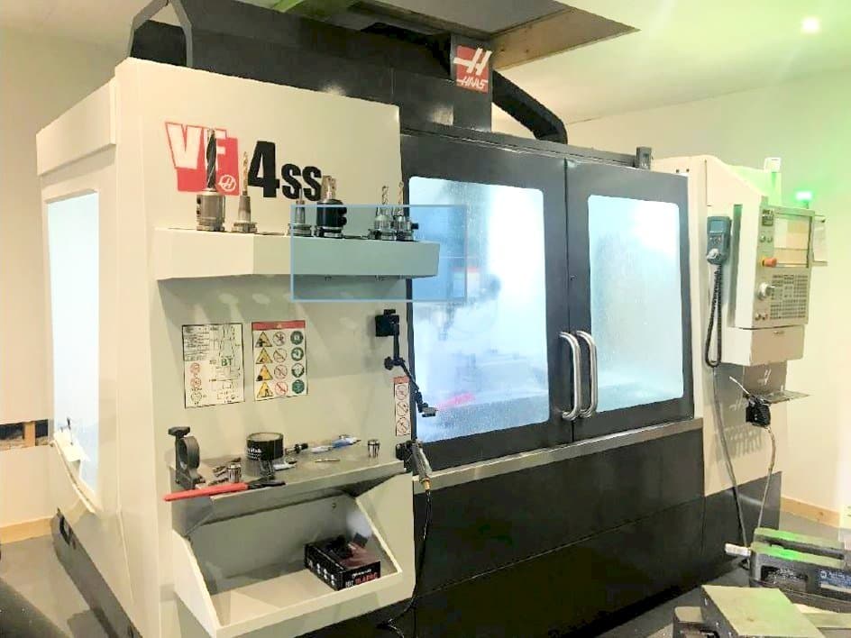 Vooraanzicht  van HAAS VF-4SS  machine