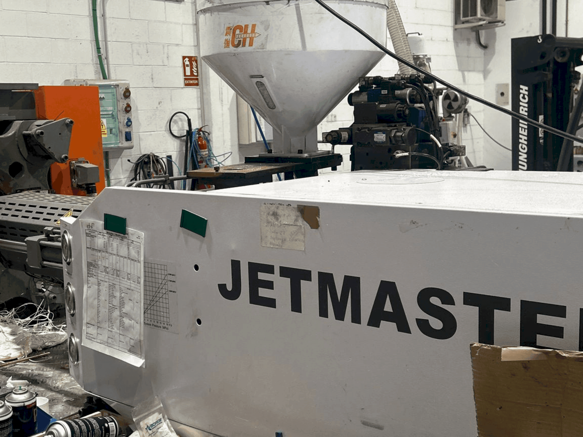 Vooraanzicht  van CHEN HSONG JM160-MK6e  machine