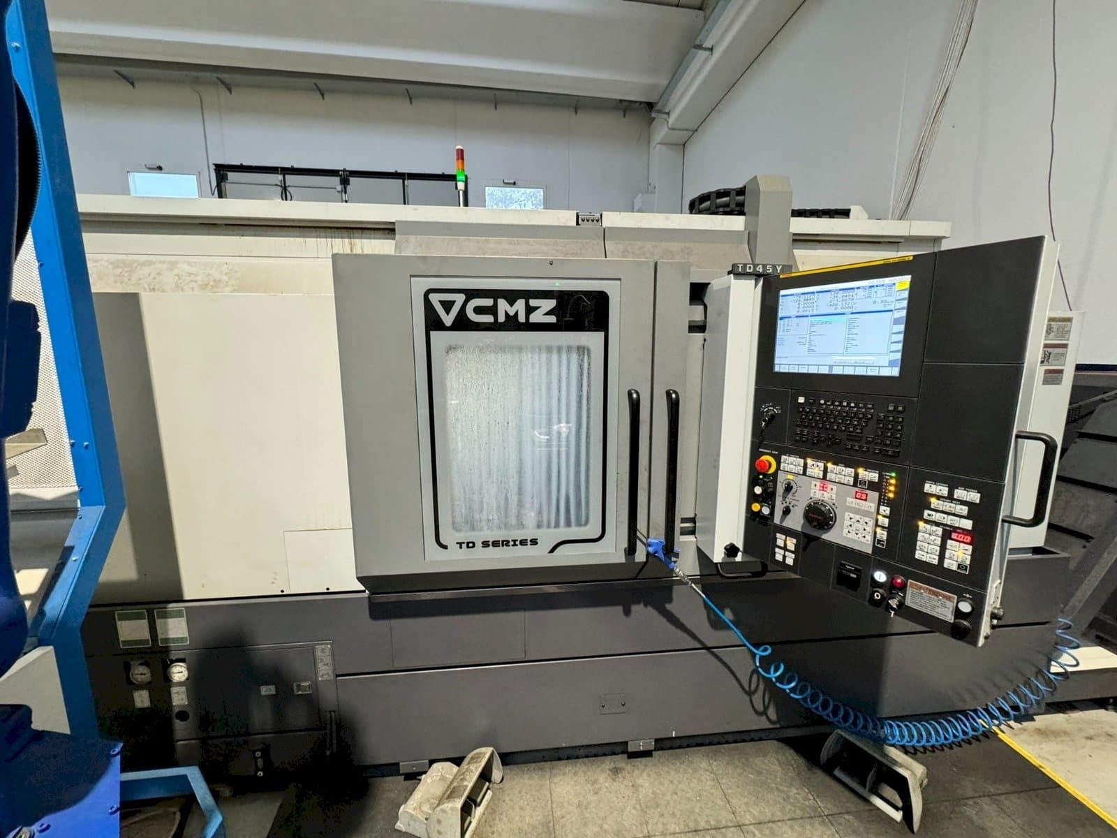 Vooraanzicht  van CMZ TD 45 Y 1350  machine
