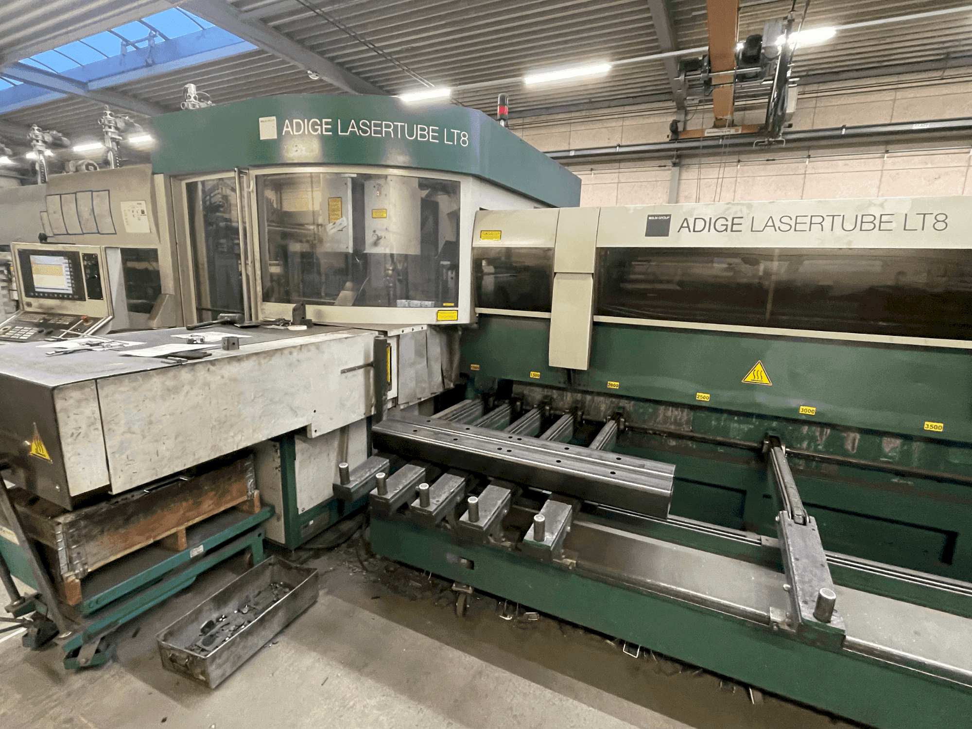 Vooraanzicht  van BLM Adige LT8  machine