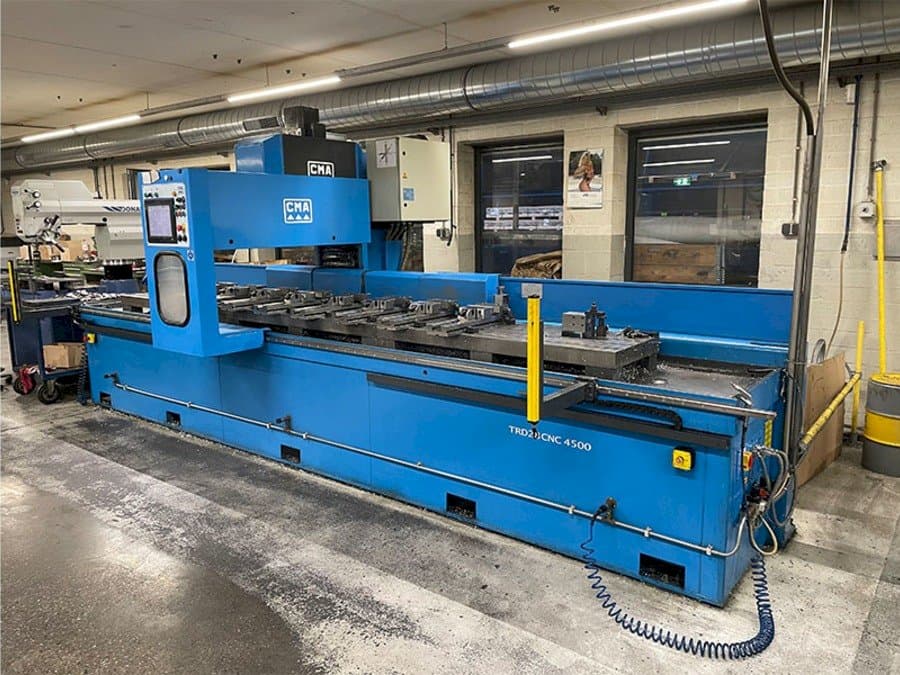 Vooraanzicht  van CMA TRD28CNC 4500  machine