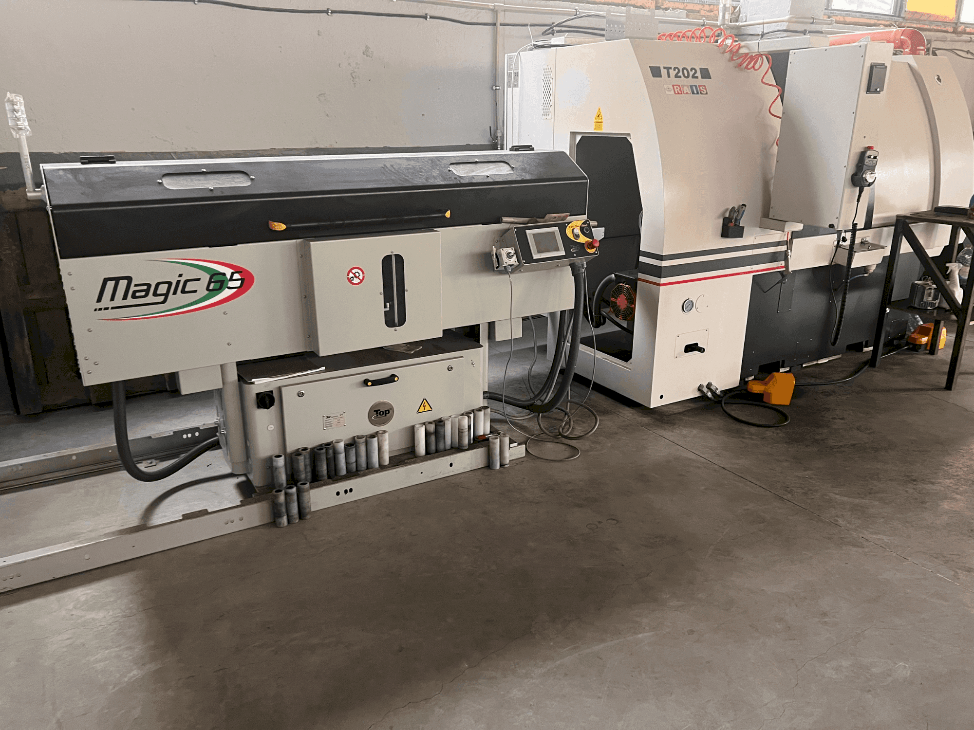 Vooraanzicht  van RAIS T202  machine