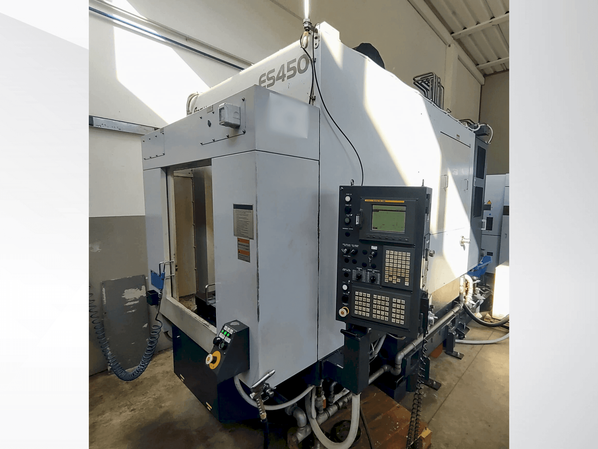 Vooraanzicht  van Enshu ES450  machine