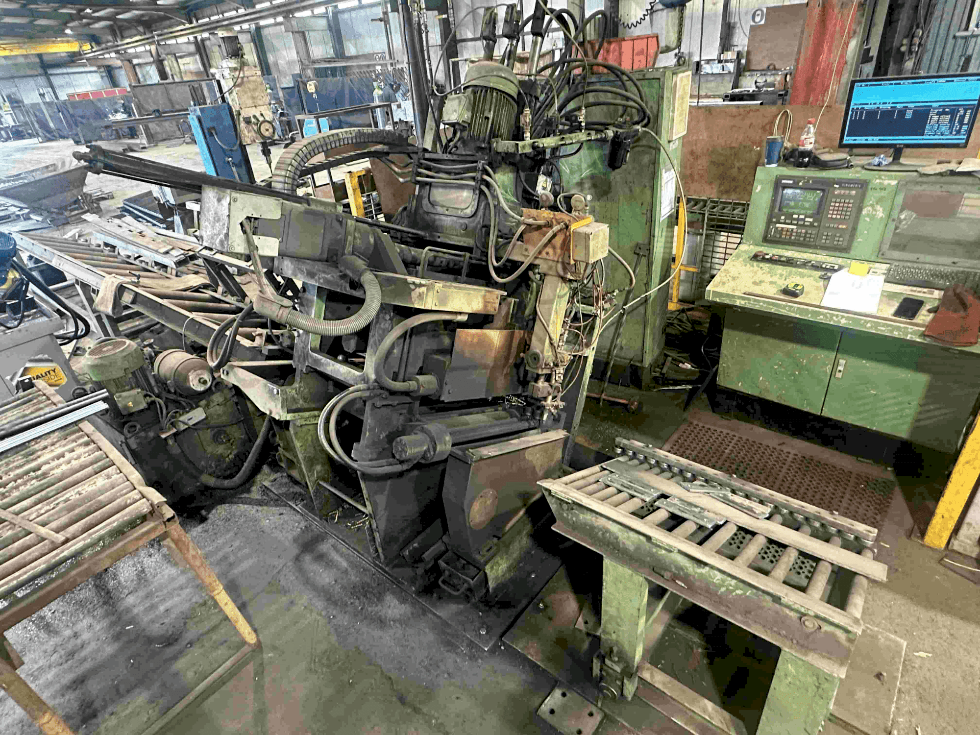 Vooraanzicht  van Peddinghaus FDB 600  machine