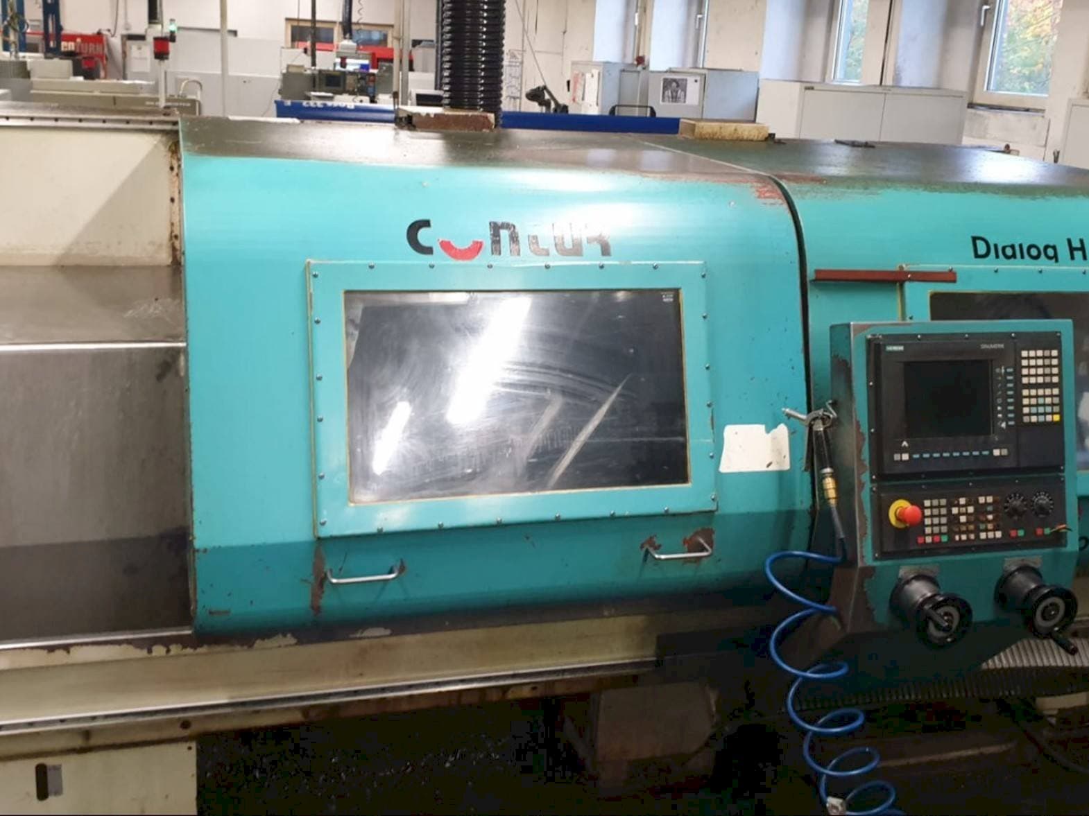 Vooraanzicht  van Saeilo H560  machine