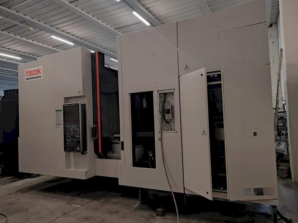 Vooraanzicht  van Mazak HCN 6000  machine