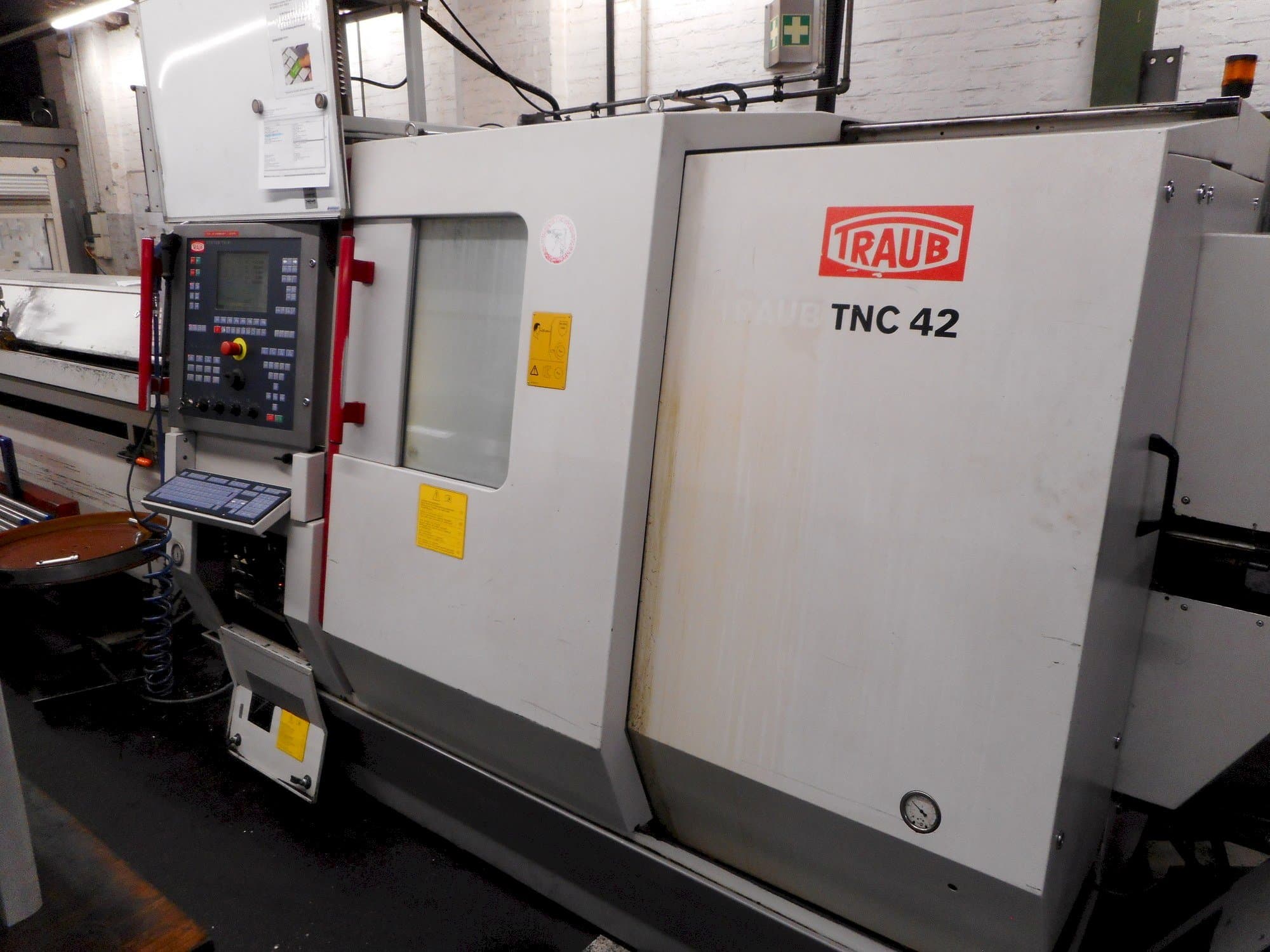 Vooraanzicht  van TRAUB TNC42/65  machine