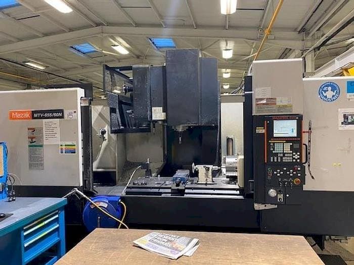 Vooraanzicht  van Mazak MTV 655/60N  machine