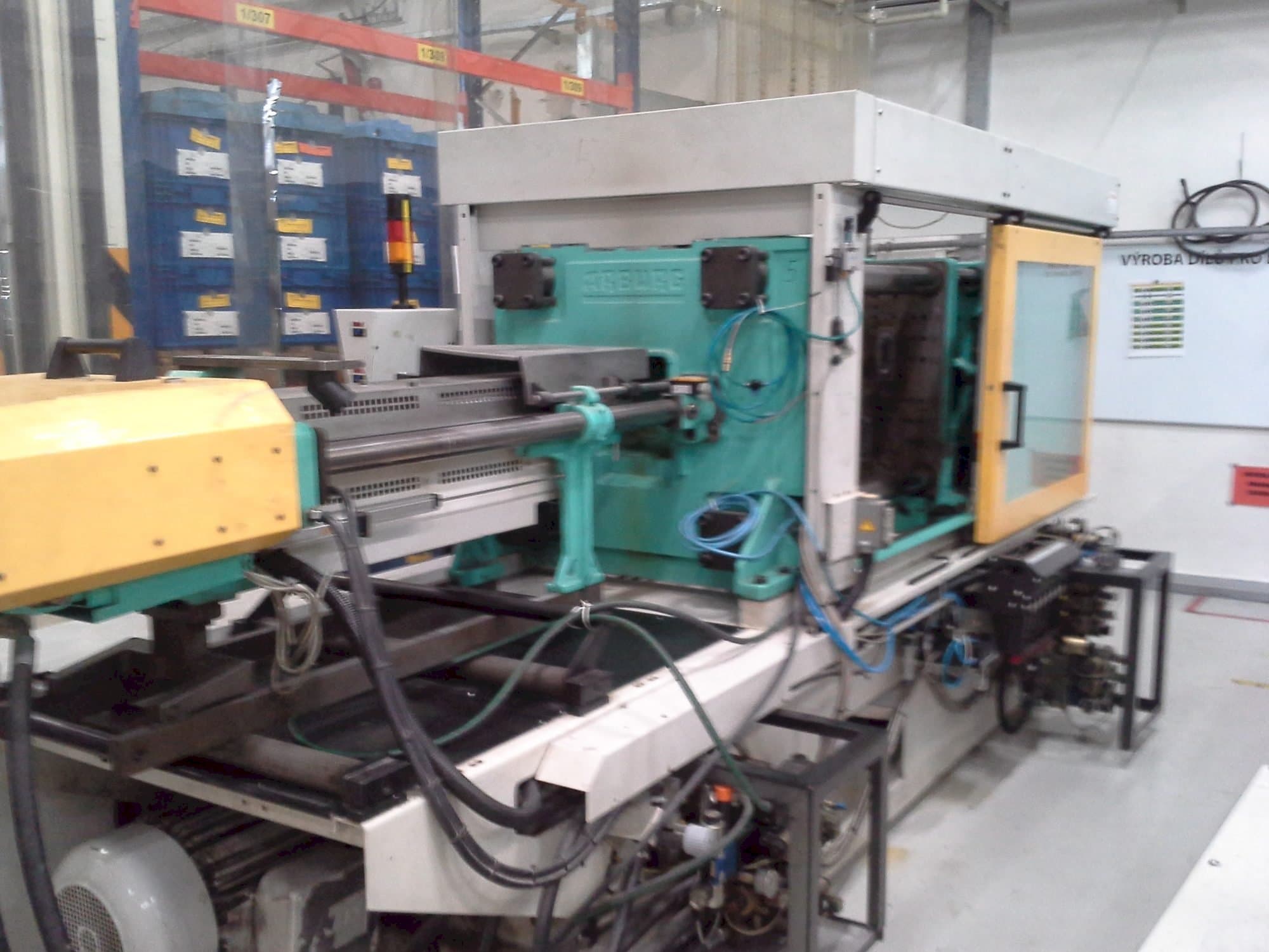 Vooraanzicht  van Arburg 570C 2000-675  machine