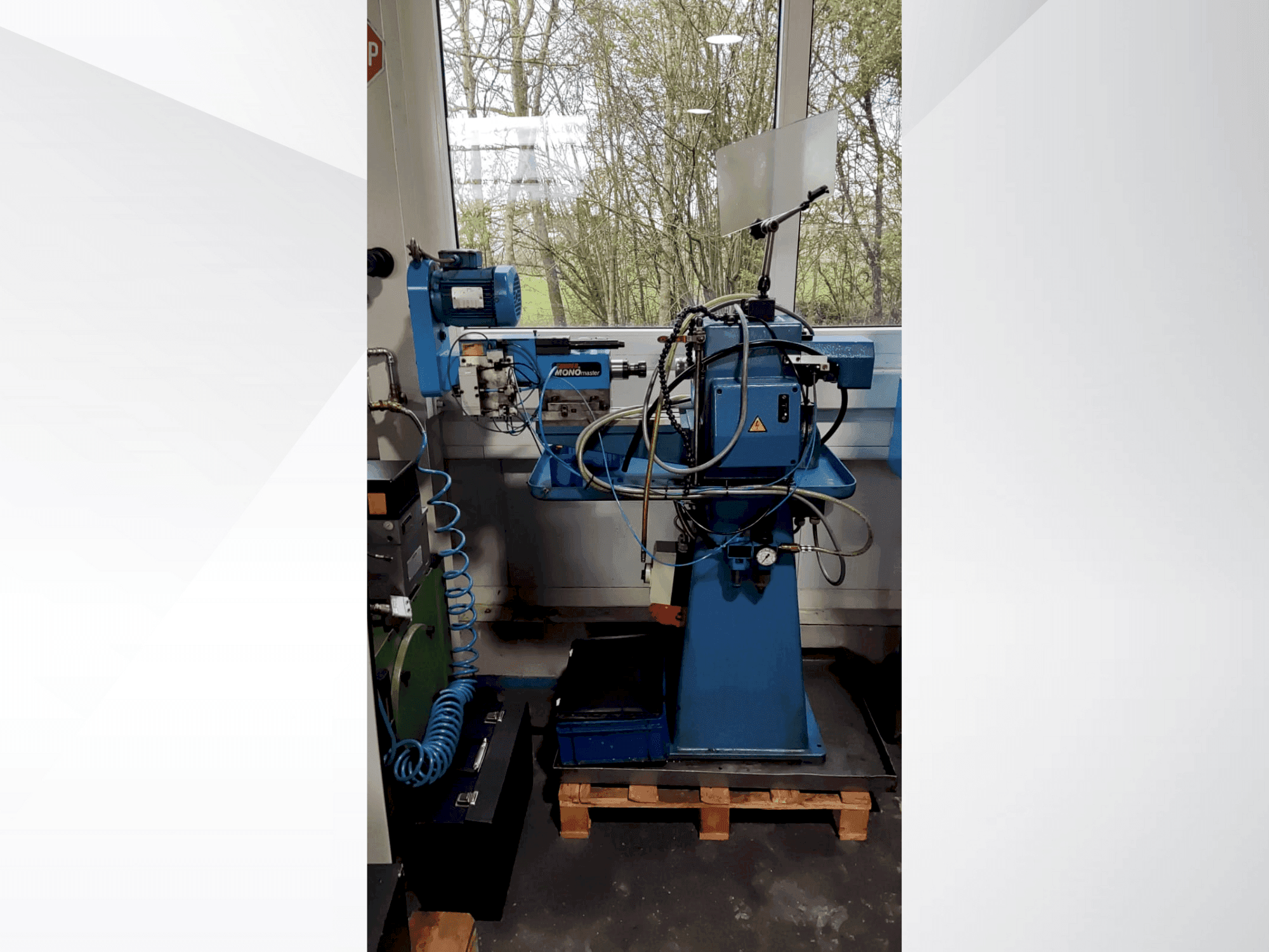 Vooraanzicht  van Scherer - Feinbau PM1-FZ  machine