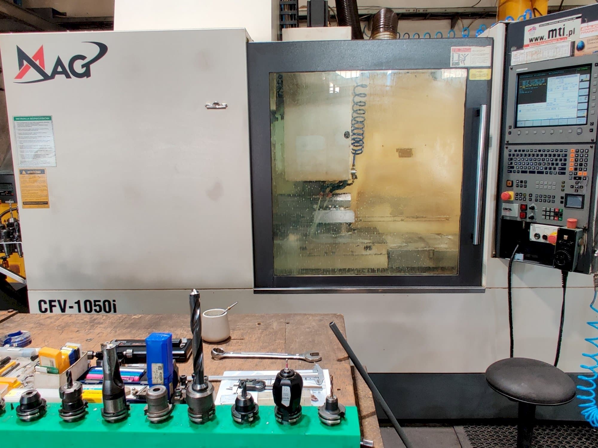 Vooraanzicht  van MAG CFV 1050  machine