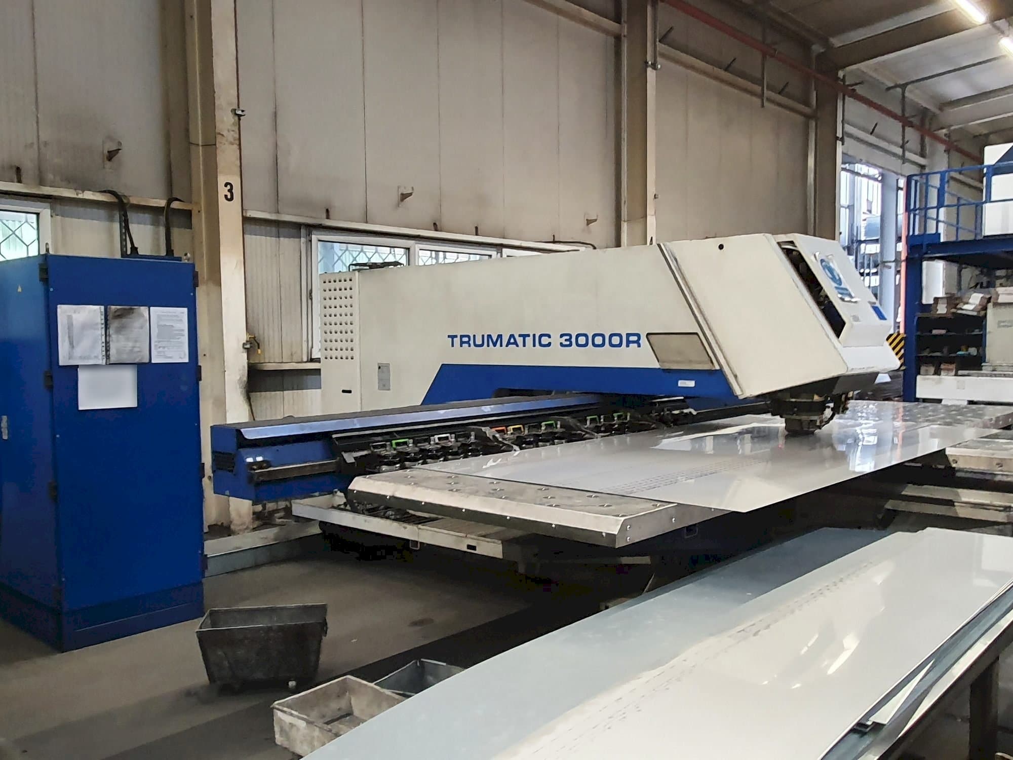 Vooraanzicht  van Trumpf Trumatic 3000R  machine
