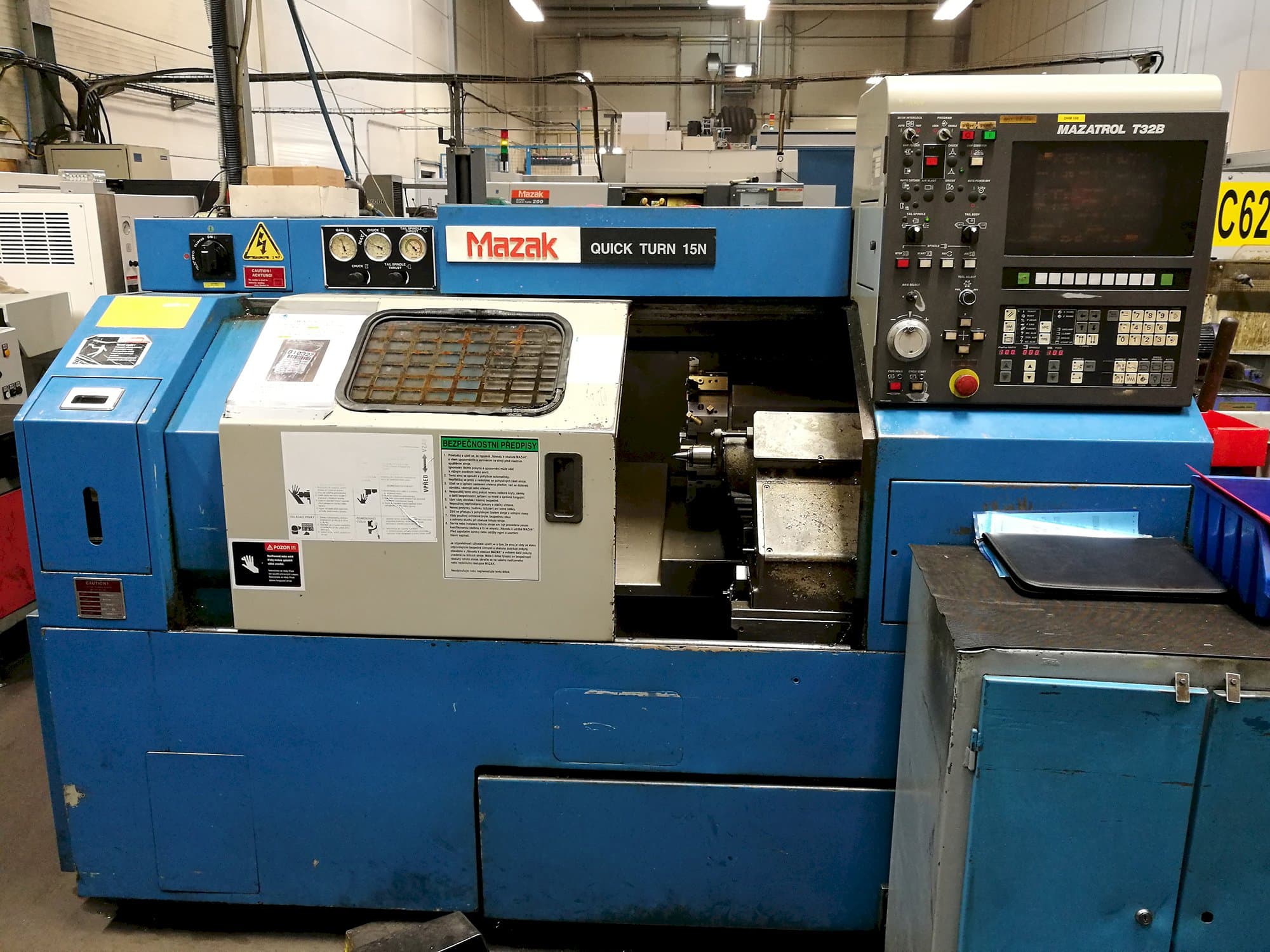 Vooraanzicht  van Mazak QT/15N machine