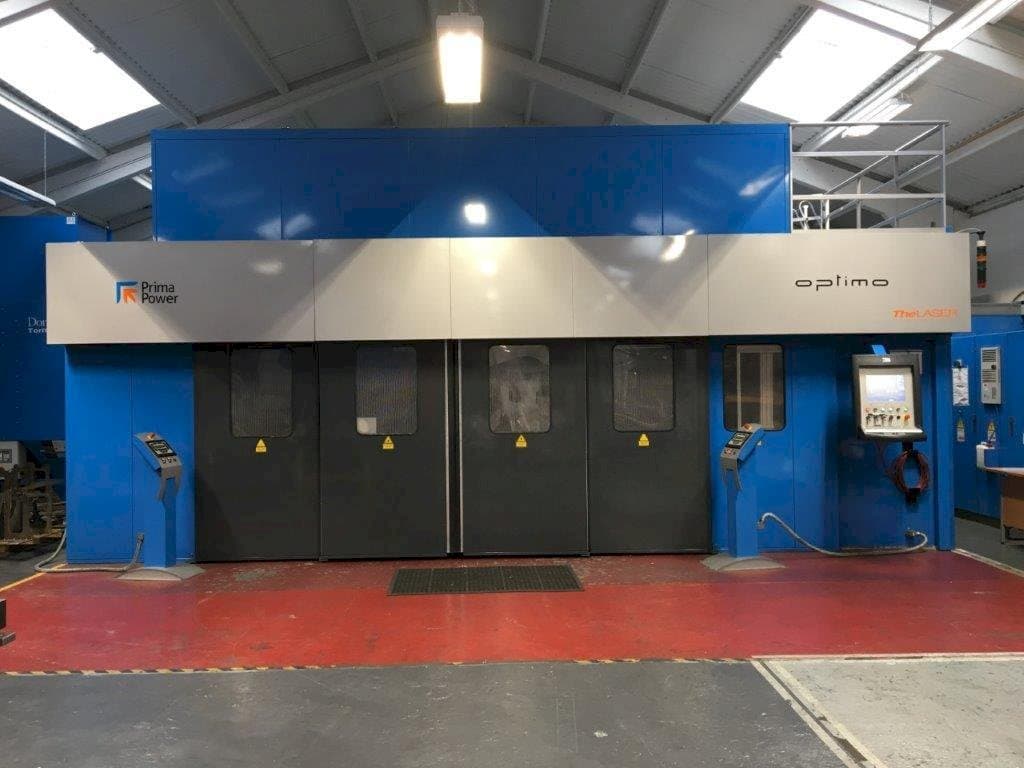 Vooraanzicht  van Prima Power OPTIMO CV 4000  machine