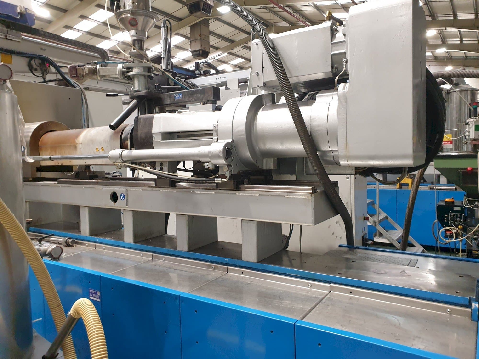 Vooraanzicht  van Netstal EVOS 5500-2000  machine